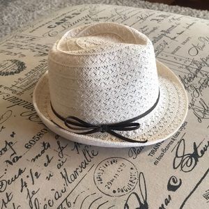 Super cute Maurices hat